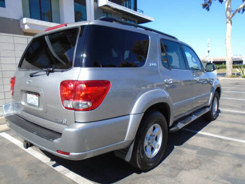 2005 Toyota Sequoia SR5