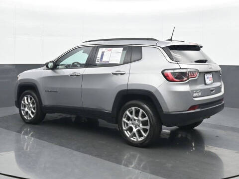 2022 Jeep Compass Latitude Lux