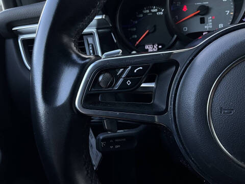 2017 Porsche Macan S