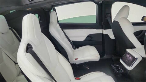 2024 Tesla Model X Plaid