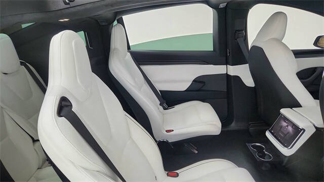 2024 Tesla Model X Plaid