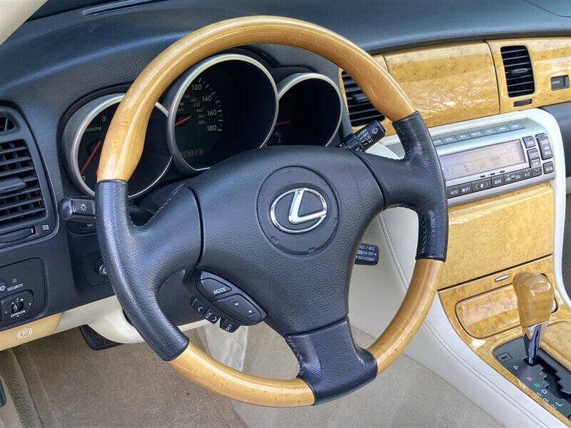 2003 Lexus SC 430
