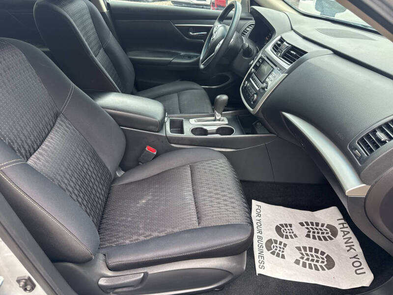 2017 Nissan Altima 2.5 SV