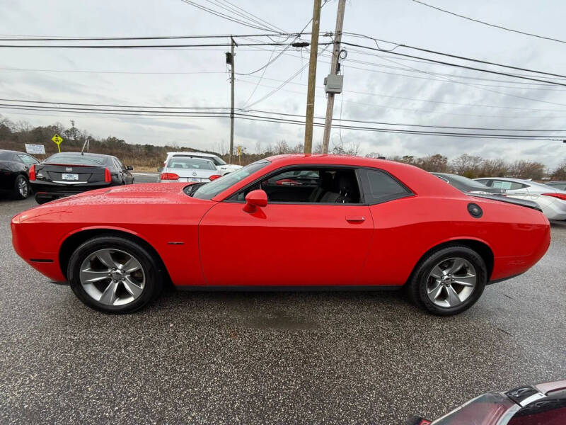 2015 Dodge Challenger SXT