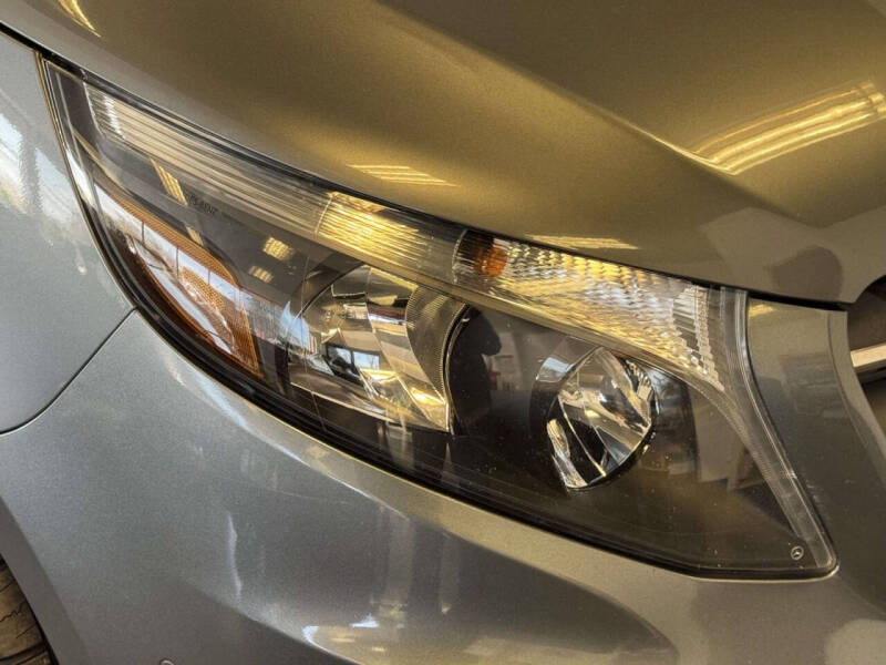 2020 Mercedes-Benz Metris Passenger