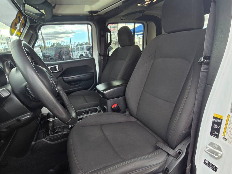 2023 Jeep Gladiator Sport S