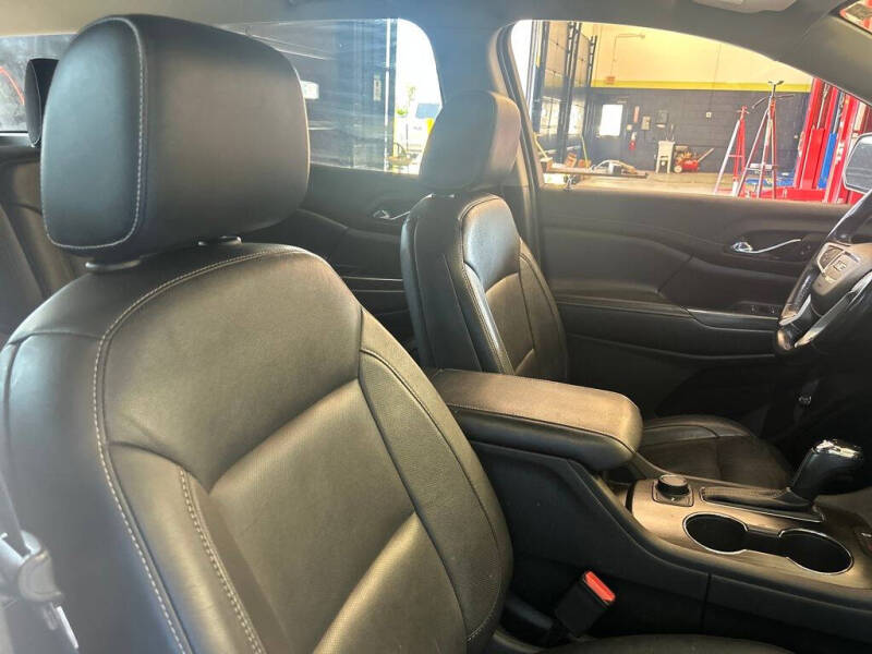 2019 GMC Acadia SLT-1