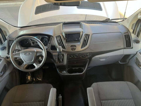 2017 Ford Transit