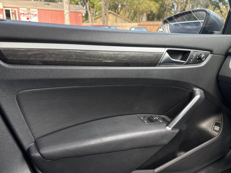 2017 Volkswagen Passat 1.8T SE