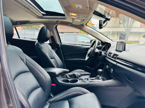 2015 Mazda MAZDA3 i Grand Touring