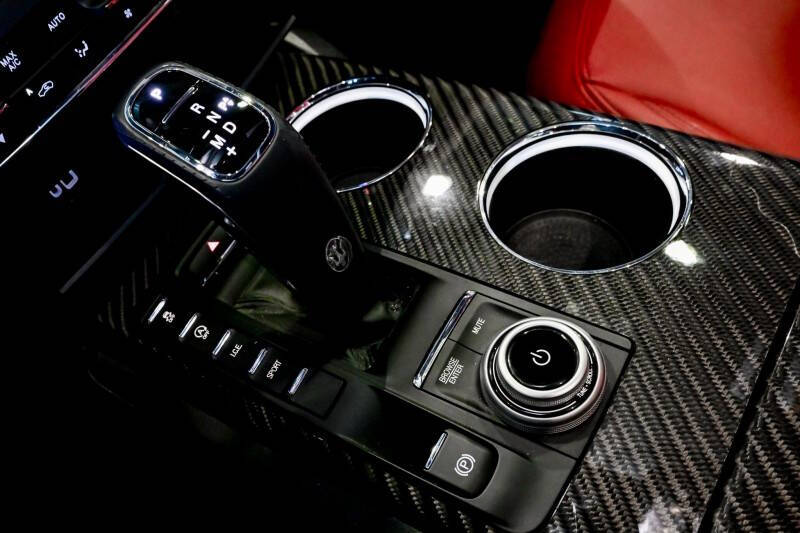 2022 Maserati Ghibli Modena Q4