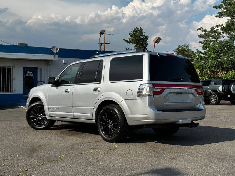 2016 Lincoln Navigator Select