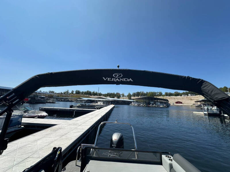 2023 Veranda Pontoon Relax Series