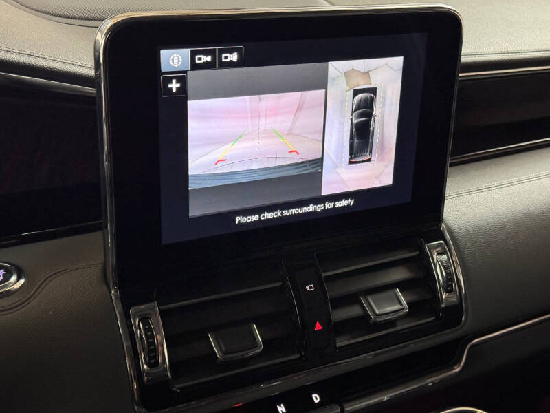 2019 Lincoln Navigator Select