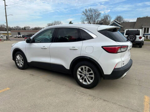 2020 Ford Escape SE