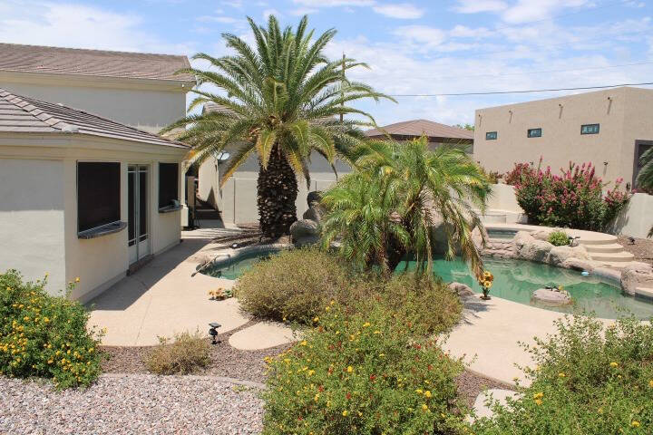 1985 custom home 3600 ft