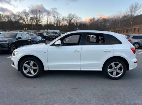 2012 Audi Q5 3.2 quattro Premium Plus