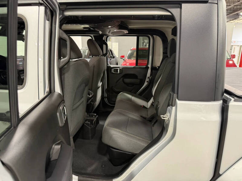 2024 Jeep Gladiator Willys
