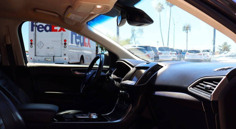 2020 Ford Edge SEL