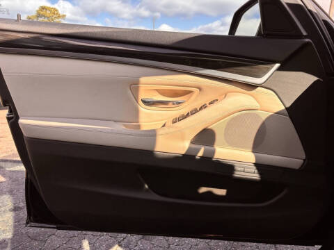 2011 BMW 5 Series 535i