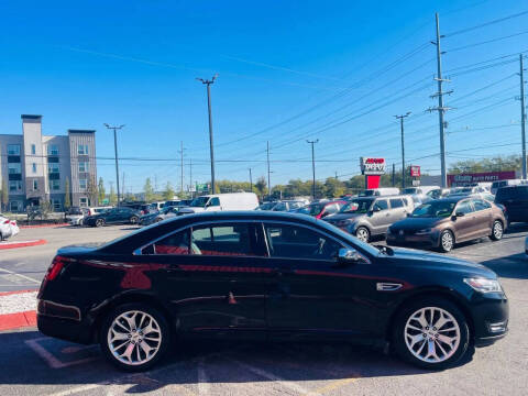 2017 Ford Taurus Limited