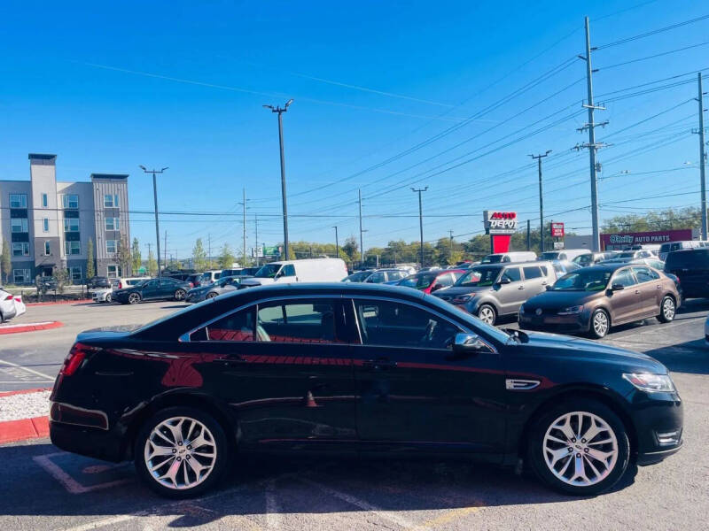 2017 Ford Taurus Limited