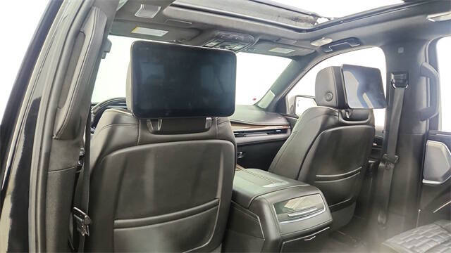 2023 Cadillac Escalade ESV Sport Platinum