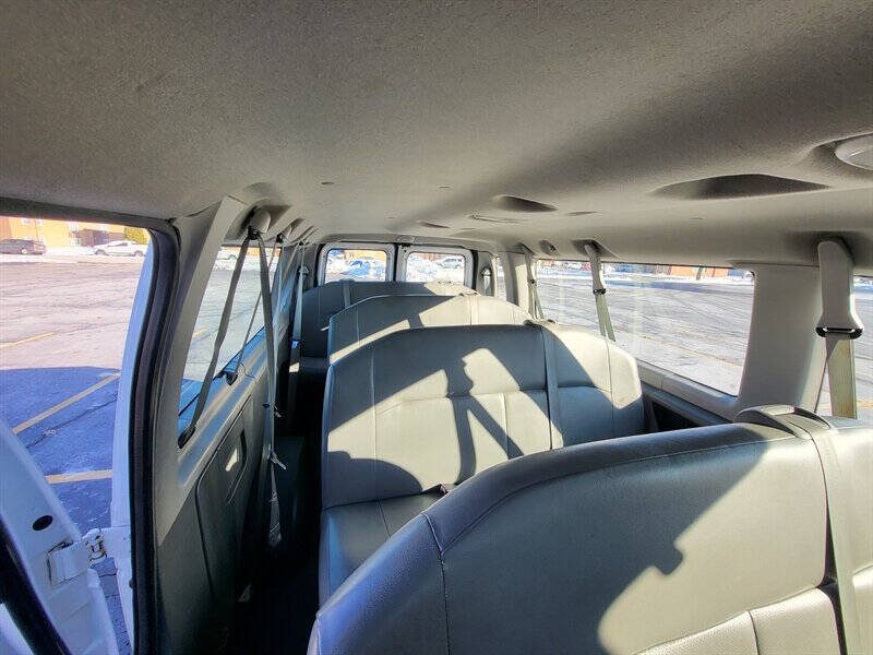 2011 Ford E-Series E-350 SD XL