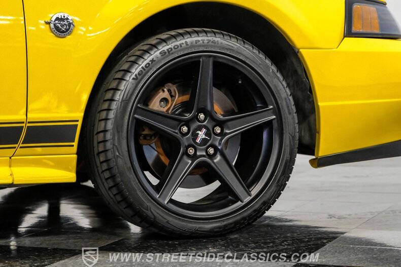 2003 Ford Mustang Mach 1 Premium