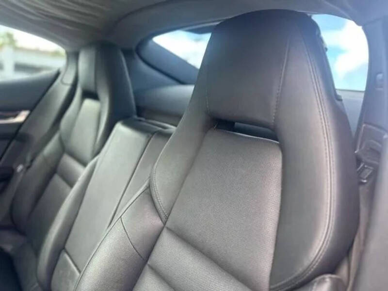 2015 Porsche Panamera 4