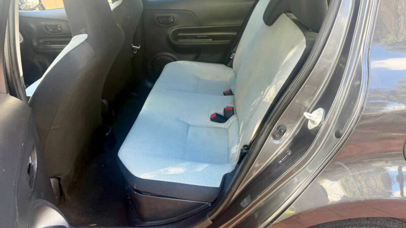 2016 Toyota Prius c Four
