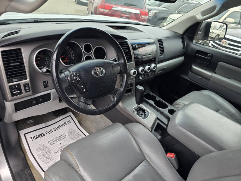 2011 Toyota Sequoia SR5