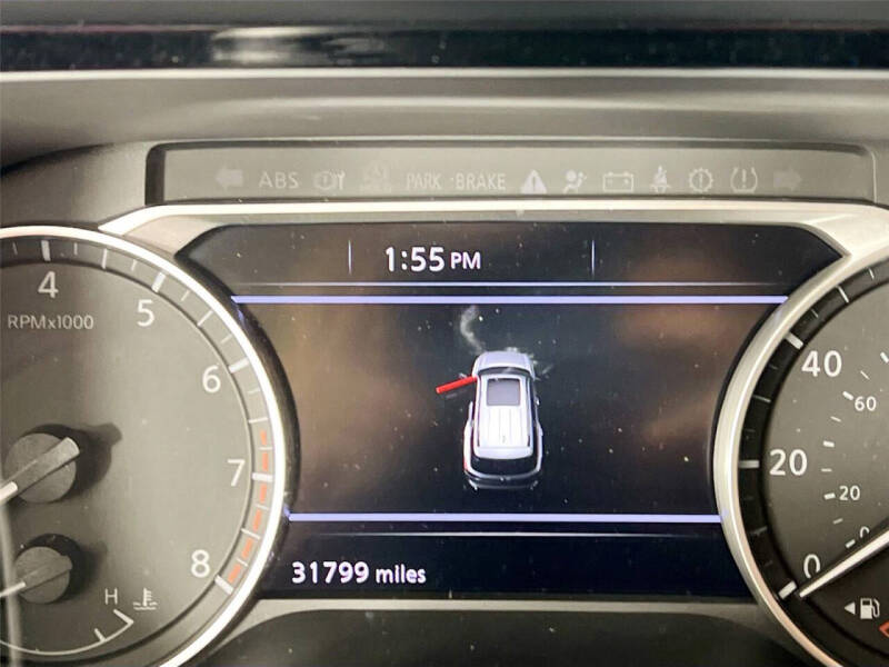 2022 Nissan Pathfinder SV