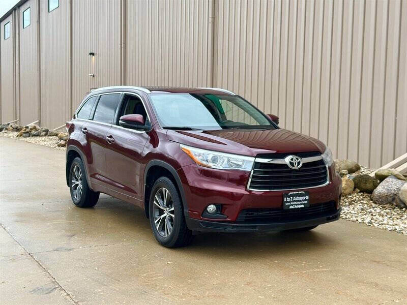 2016 Toyota Highlander XLE photo 4