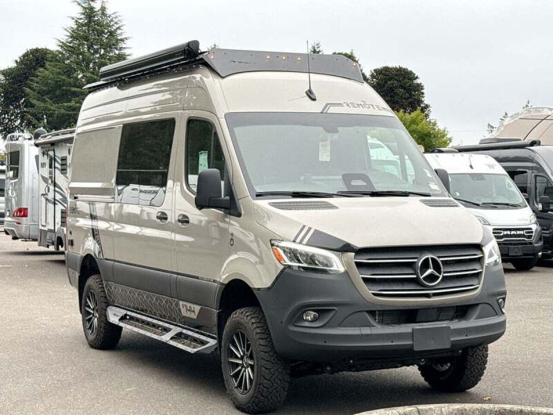 2025 Mercedes-Benz Sprinter