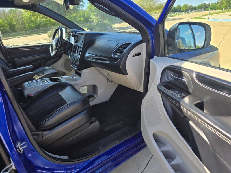 2020 Dodge Grand Caravan SXT