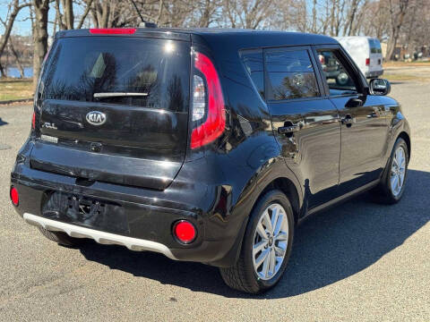 2019 Kia Soul +