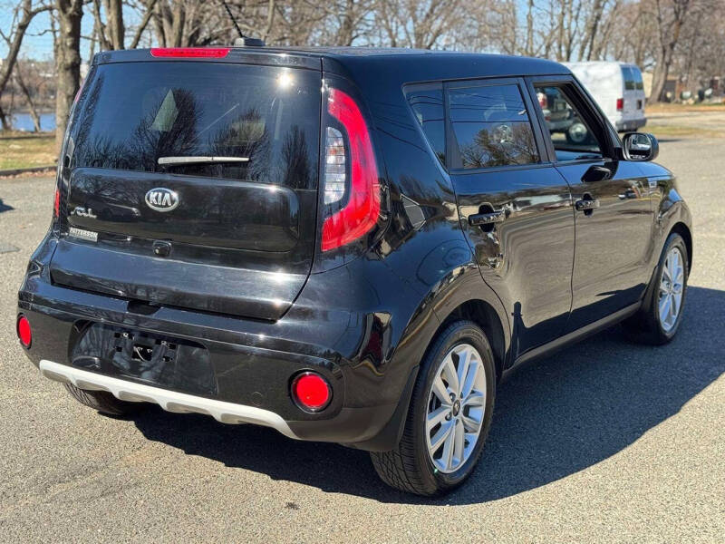 2019 Kia Soul +