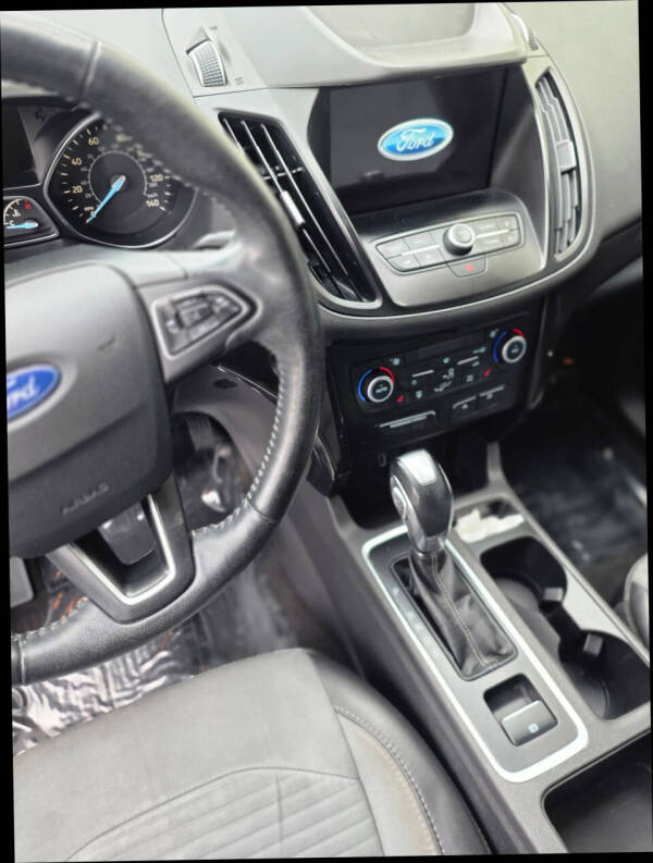 2019 Ford Escape SE