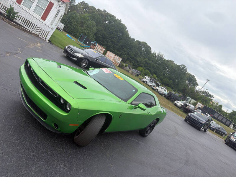 2015 Dodge Challenger SXT