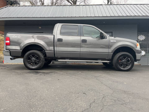 2006 Ford F-150 for sale at Auto Credit Connection LLC in Uniontown PA