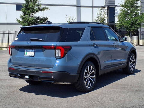 2025 Ford Explorer ST-Line