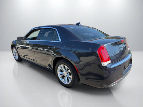 2018 Chrysler 300 Touring