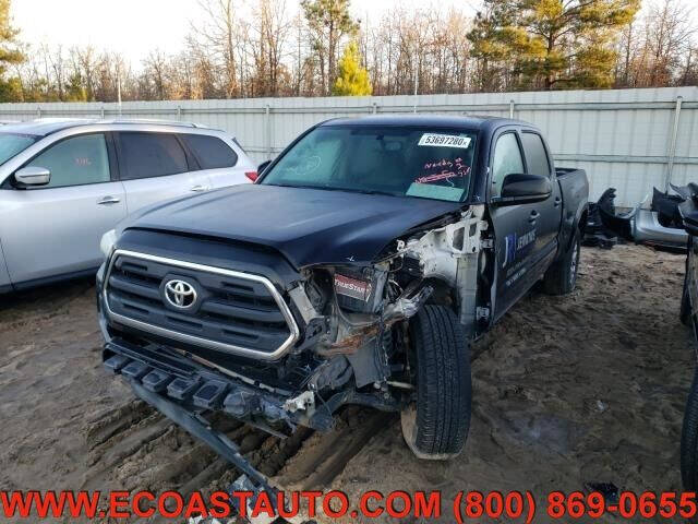 2016 Toyota Tacoma SR5's photo