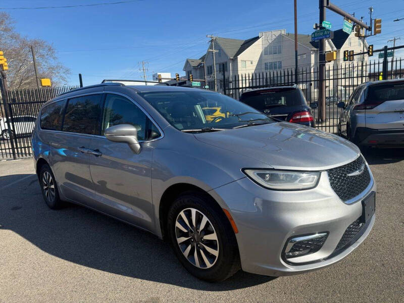 2021 Chrysler Pacifica Touring L