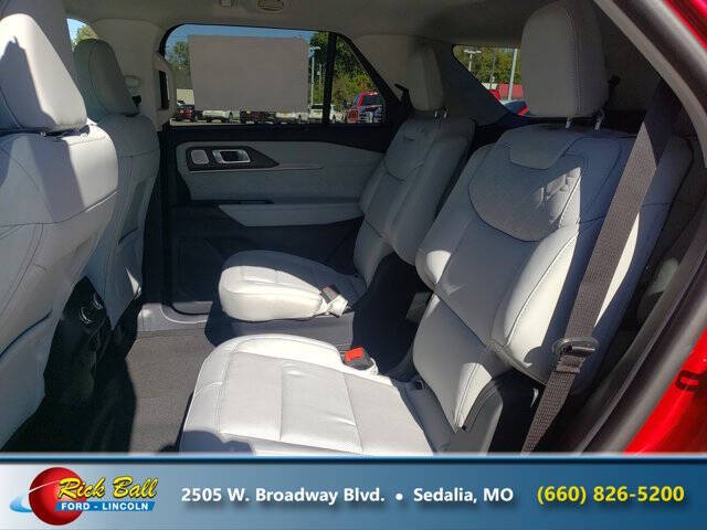 2025 Ford Explorer Platinum