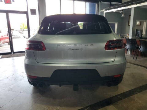 2017 Porsche Macan S