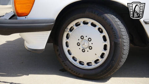 1989 Mercedes-Benz 560-Class 560 SL