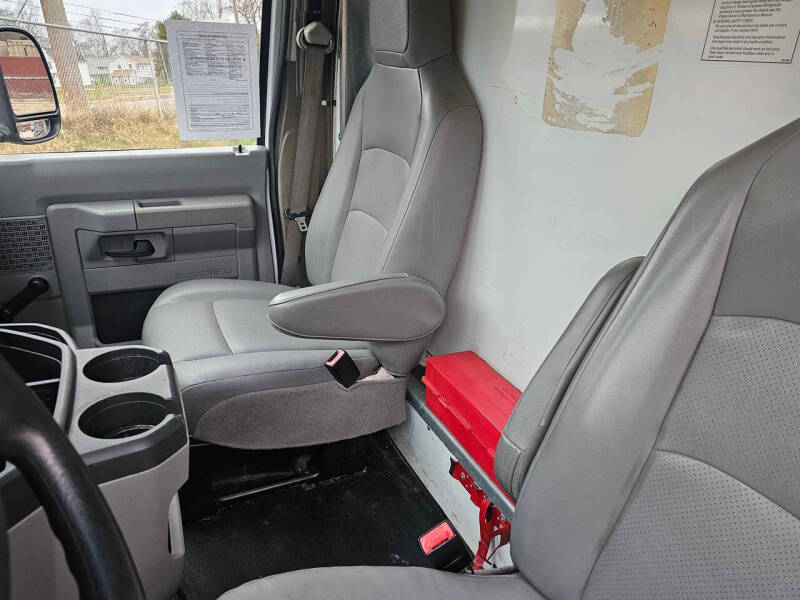 2015 Ford E-Series E-350 SD