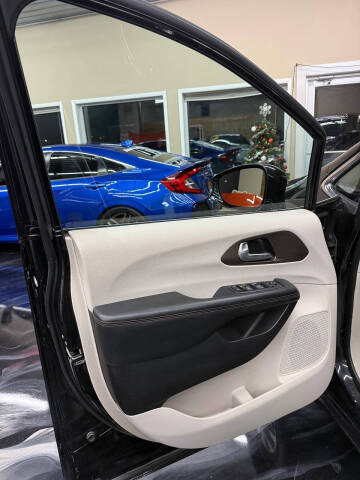 2018 Chrysler Pacifica Touring L